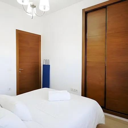 Con Piscina Compartida Y Parking Gratis Cerca De Tartessus דירה קוניל דה לה פרונטרה